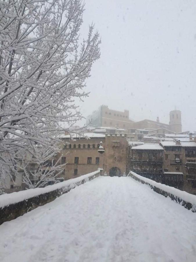Lo Cremalle Valderrobres Buitenkant foto